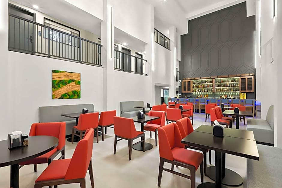 Latitude Suites Tinton Falls Eatontown - BW Premier Collection