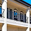 Belmont Inn and Suites