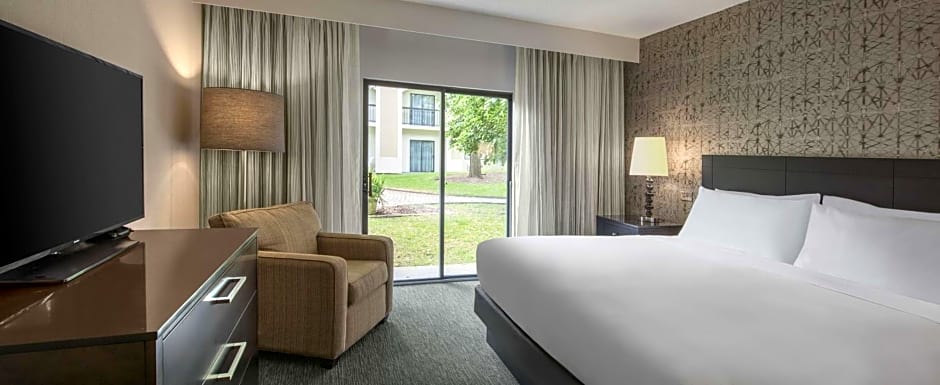 DoubleTree by Hilton Hotel Chicago Wood Dale - Elk Grove