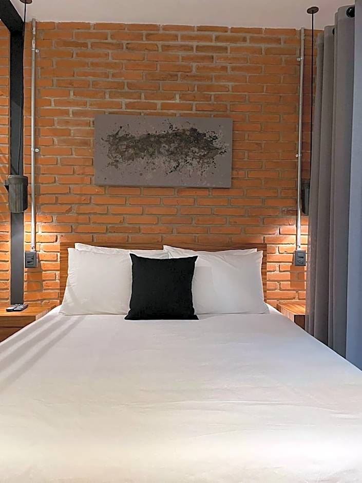 Hotel Oxú Solo adultos