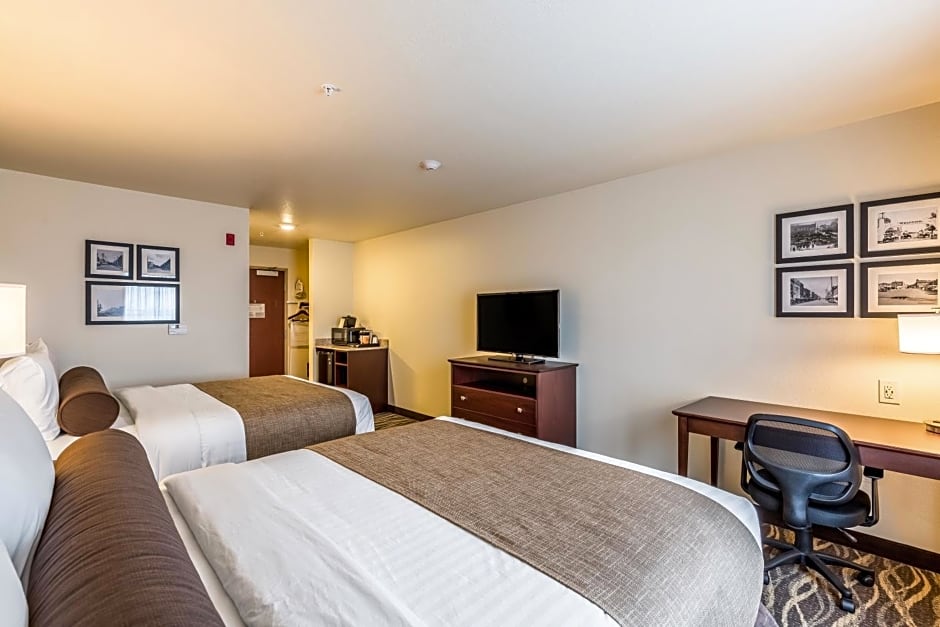 Cobblestone Hotel & Suites - Chippewa Falls