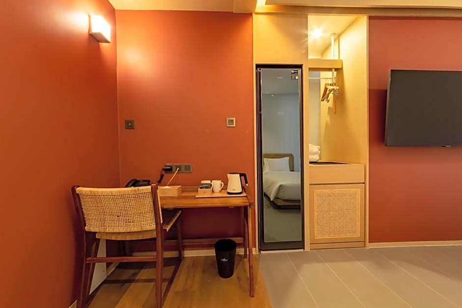 Hound Hotel Haeundae Signature