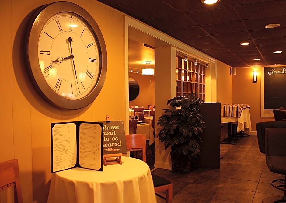 Macaluso's at the Lantern Lodge