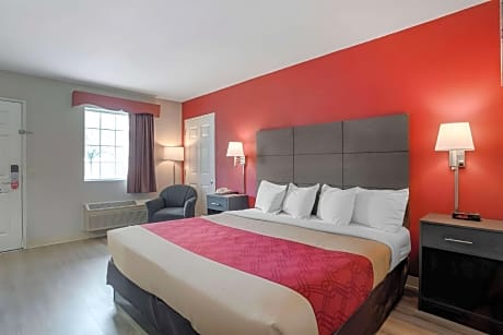 King Room - Accessible/Non-Smoking