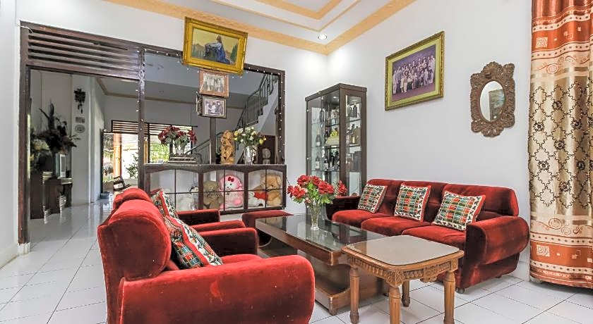 RedDoorz near Sam Ratulangi Airport Manado