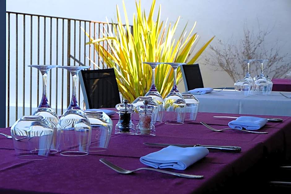 Logis Grand Hotel Pelisson