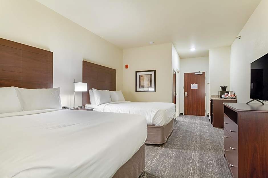 Cobblestone Hotel & Suites - Cozad