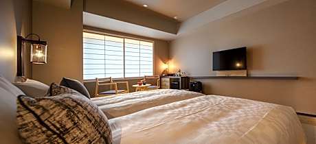 Superior Twin Room (2 Large Twin Beds)