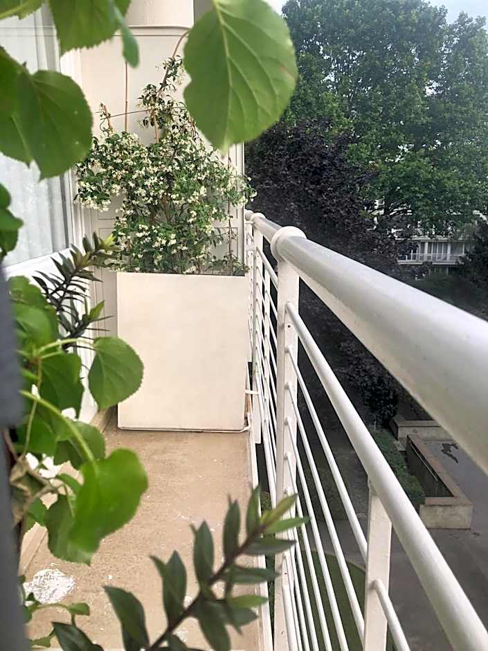 Studio confort et design Etoile-Neuilly-La Défense