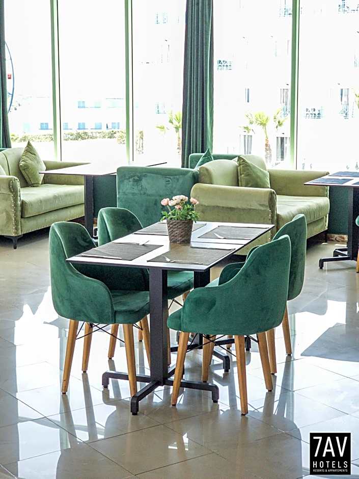 L'escale Appart-hôtel By 7AV HOTELS