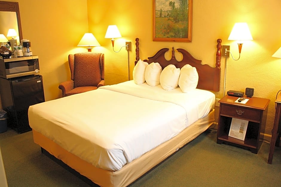 Senator Inn & Spa