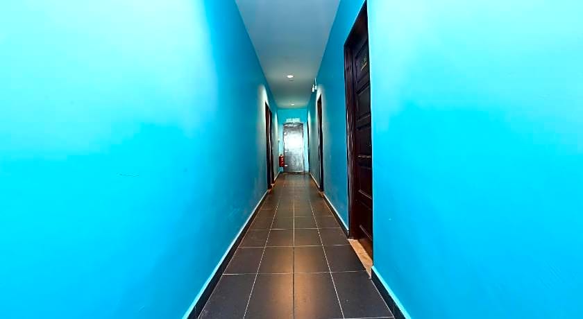 Super OYO 89771 Dane & Shue