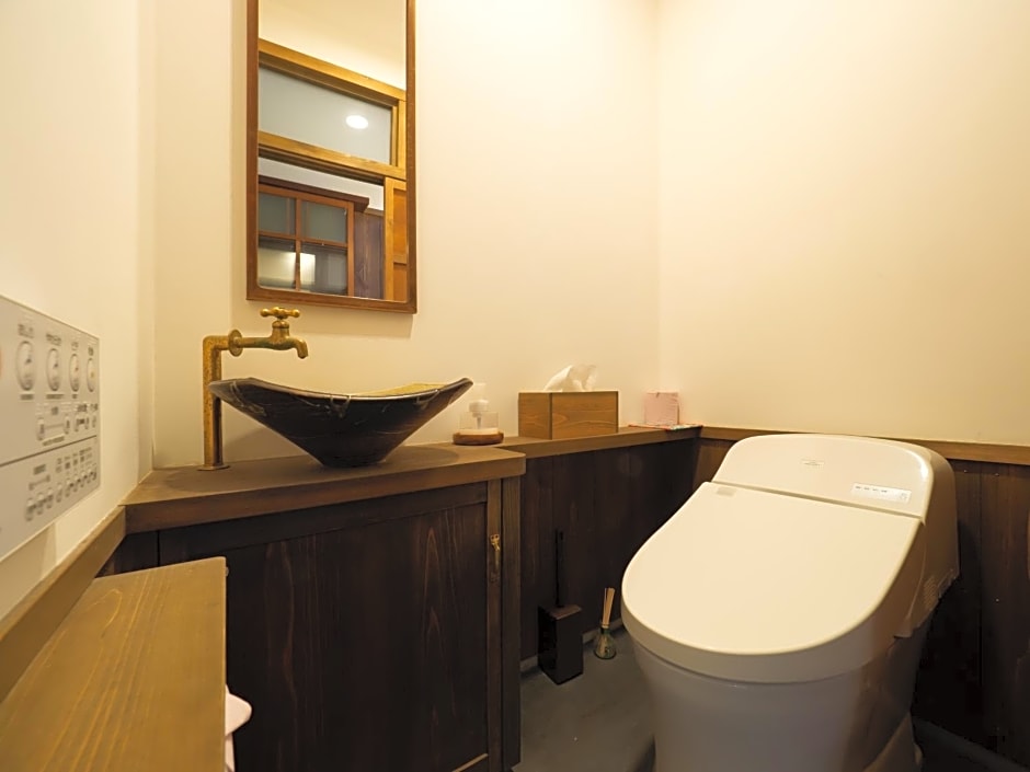 Inase Otsu Machiya Bed and Breakfast