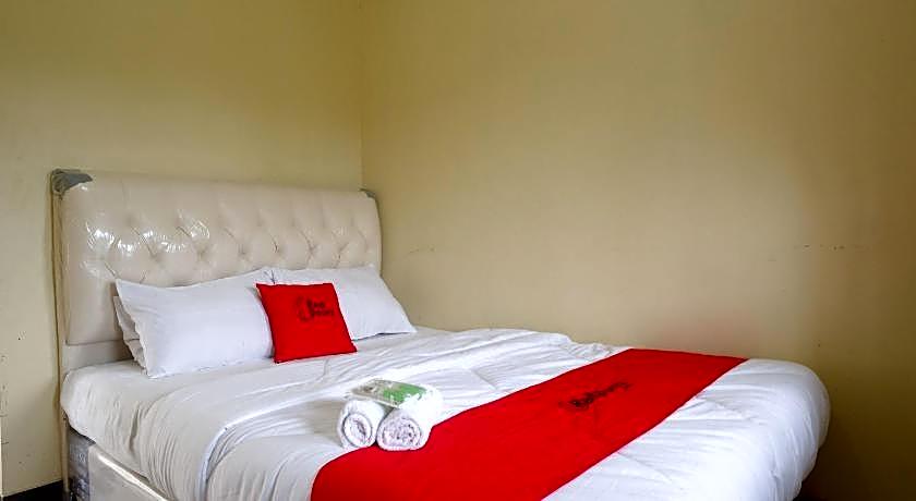 OYO 90516 RGH Syariah Argopeni