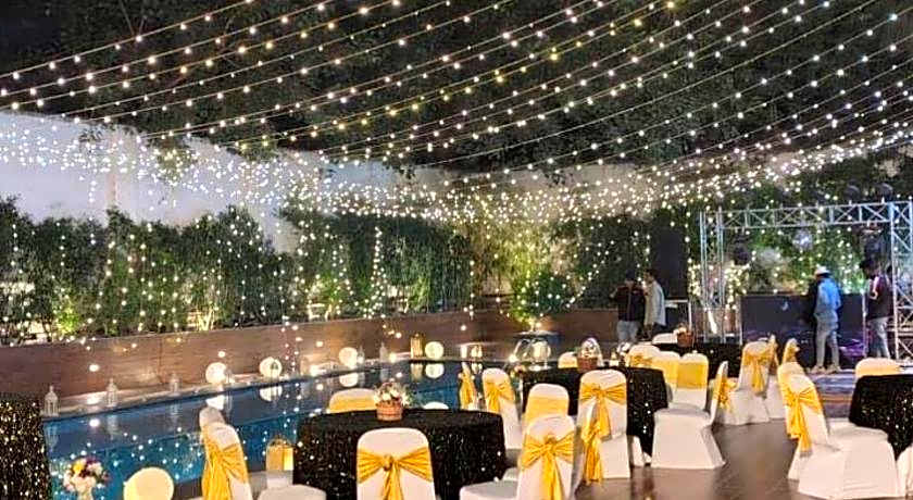 Vibe By The LaLiT Traveller