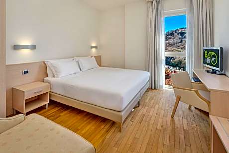 Quadruple Room with Garden View