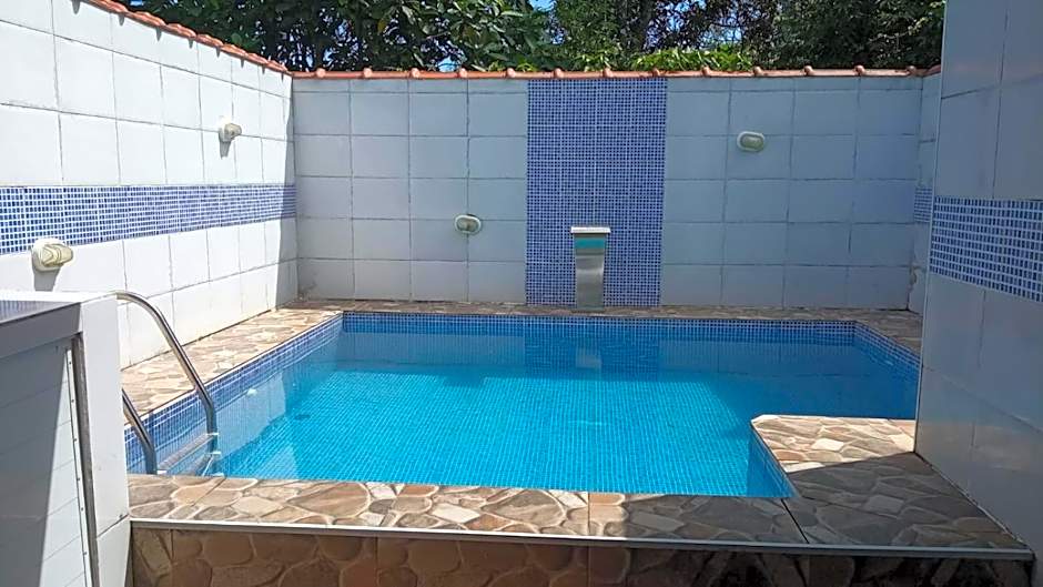 Casa de Praia com Piscina em Mongaguá Disponível para festa de Natal 2025