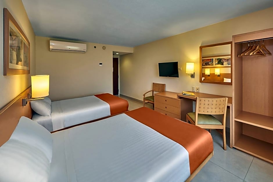 City Express by Marriott Mazatlán