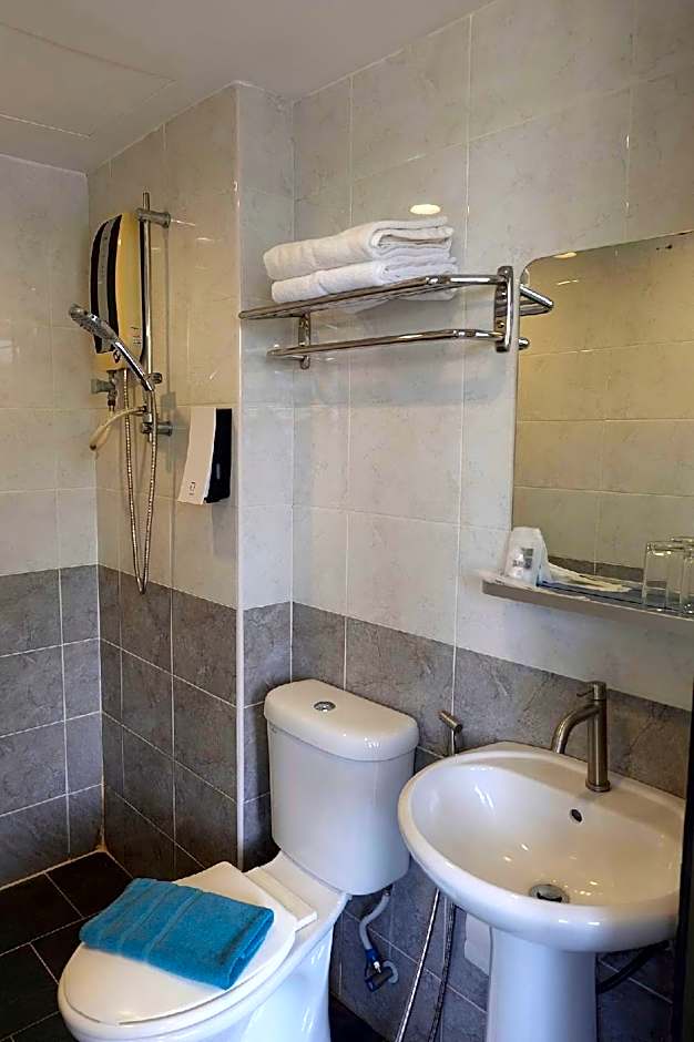 Hotel Orkid Inn