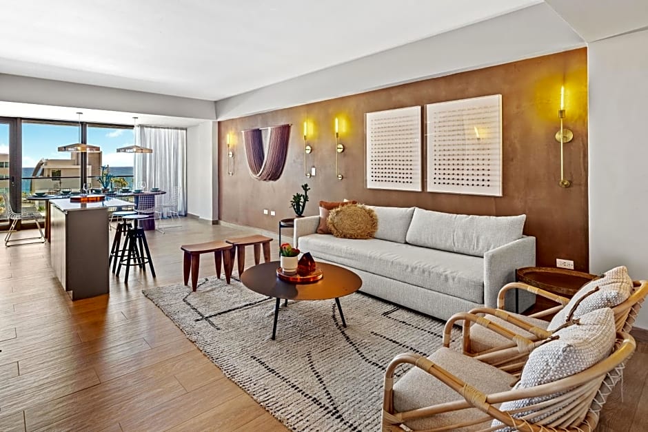 HiBird- Apartment and Suites Hotel