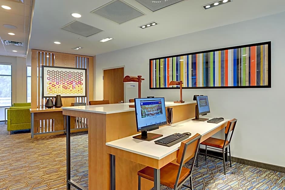 Holiday Inn Express & Suites Winston - Salem SW - Clemmons By IHG