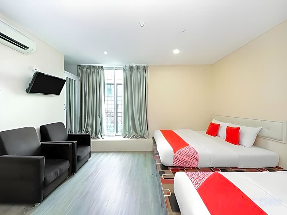 OYO 479 the green hotel