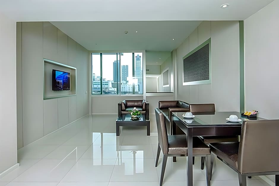 Mandarin Hotel Managed By Centre Point