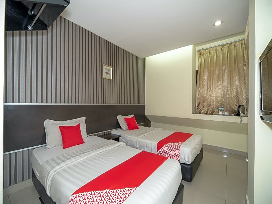 OYO 89965 Stay Inn Ii