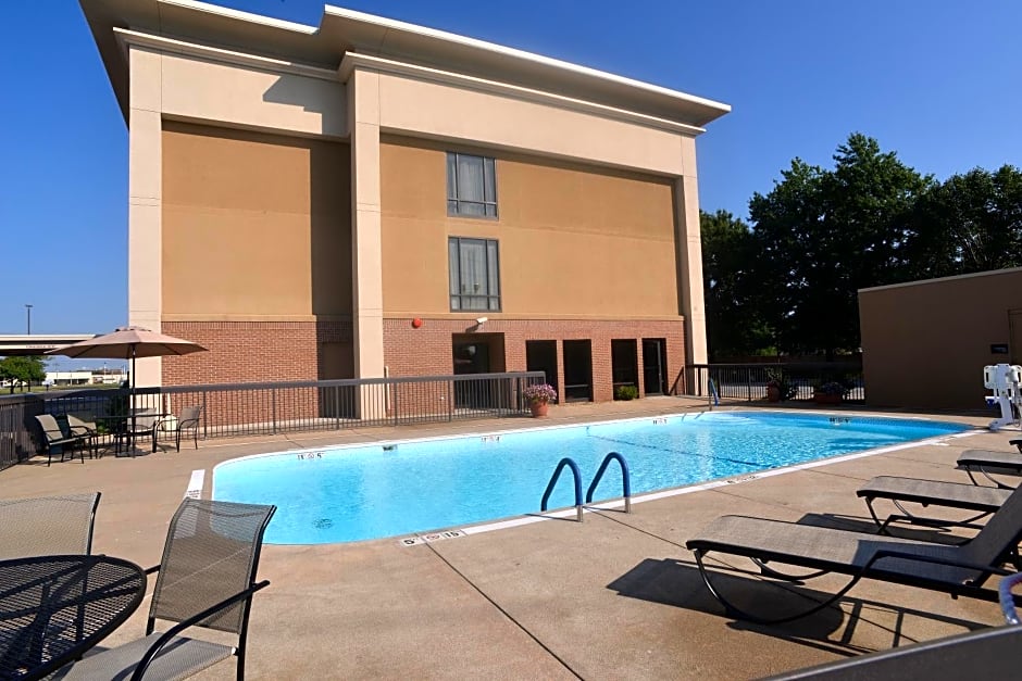 Hampton Inn Springfield-South