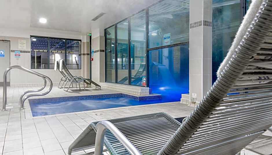 Last Drop Village Hotel & Spa