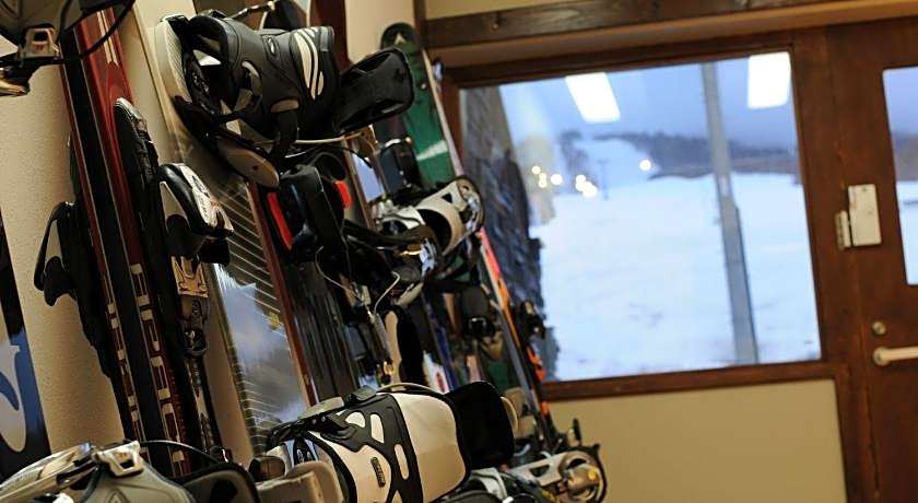 Fresh Powder Accommodation