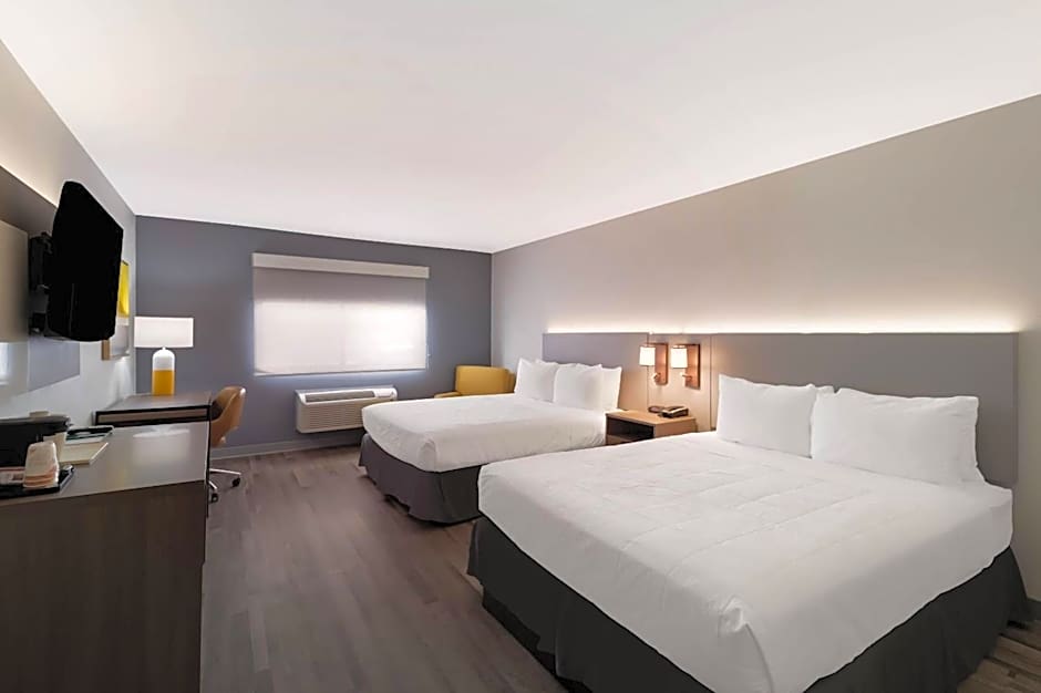Quality Inn & Suites Artesia