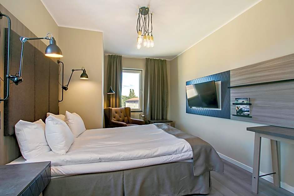 First Hotel Brommaplan