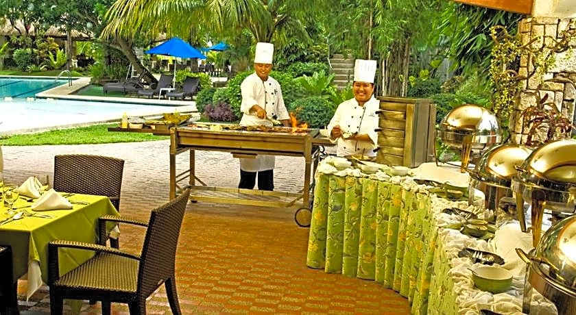 Costabella Tropical Beach Hotel