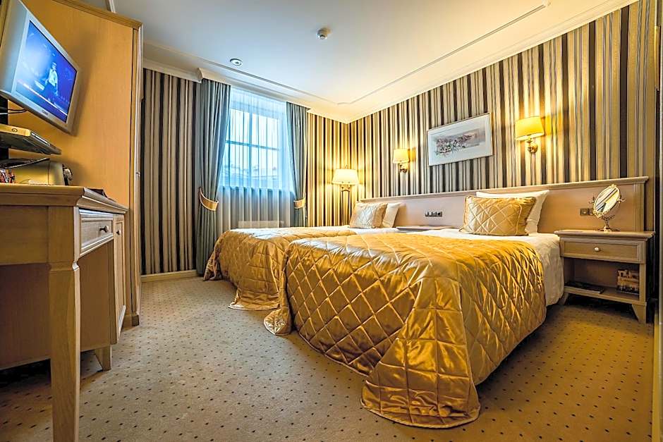 Imperial Hotel & Restaurant