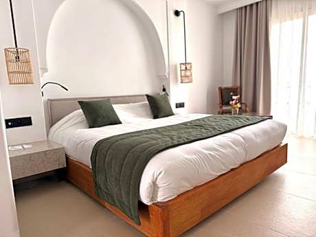 Deluxe Double Room with Sea View
