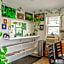 OYO Travelier Motel
