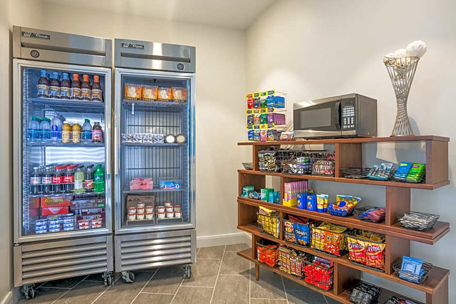 Holiday Inn Express & Suites Panama City Beach - Beachfront By IHG