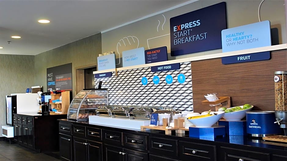 Holiday Inn Express Hotels & Suites Rockingham West By IHG