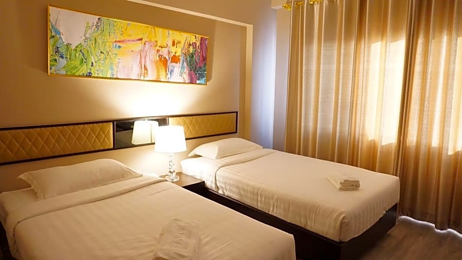 TARIS ART HOTEL PHRAE