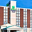 Holiday Inn Express Hotel & Suites Chatham South