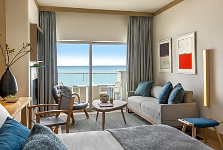 King Premier Oceanfront
