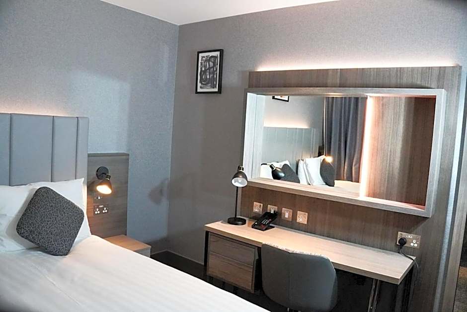 Crowne Plaza London - Kingston By IHG