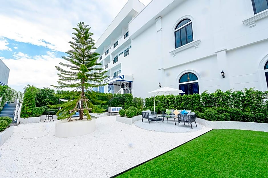 Marble Arch De Loei Hotel