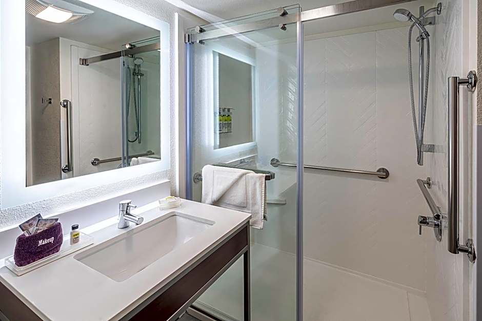 Holiday Inn Hotel And Suites Wausau-Rothschild By IHG