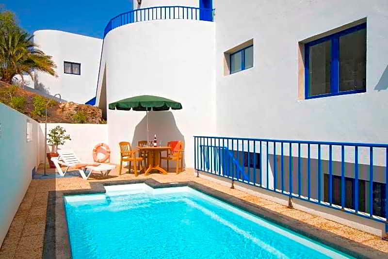 Club Pocillos (Only Adults)