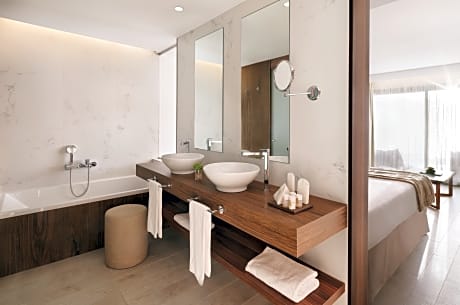 JUNIOR PENTHOUSE SUITE 2 ADULTS + 2 CHILDREN