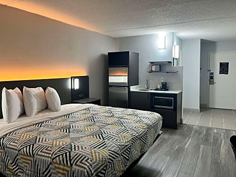 King Room - Non-Smoking