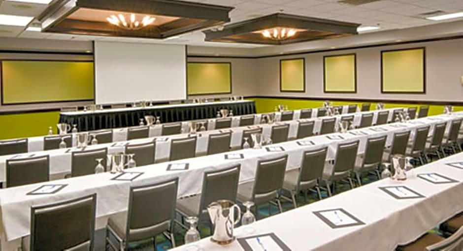 Wyndham Garden Oklahoma City - Near OKC Airport, Restaurants, Mins-to Outlet Mall & Down Town