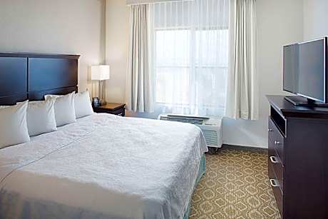 1 King or 2 Queen 2 Bedroom Suite Non-Smoking